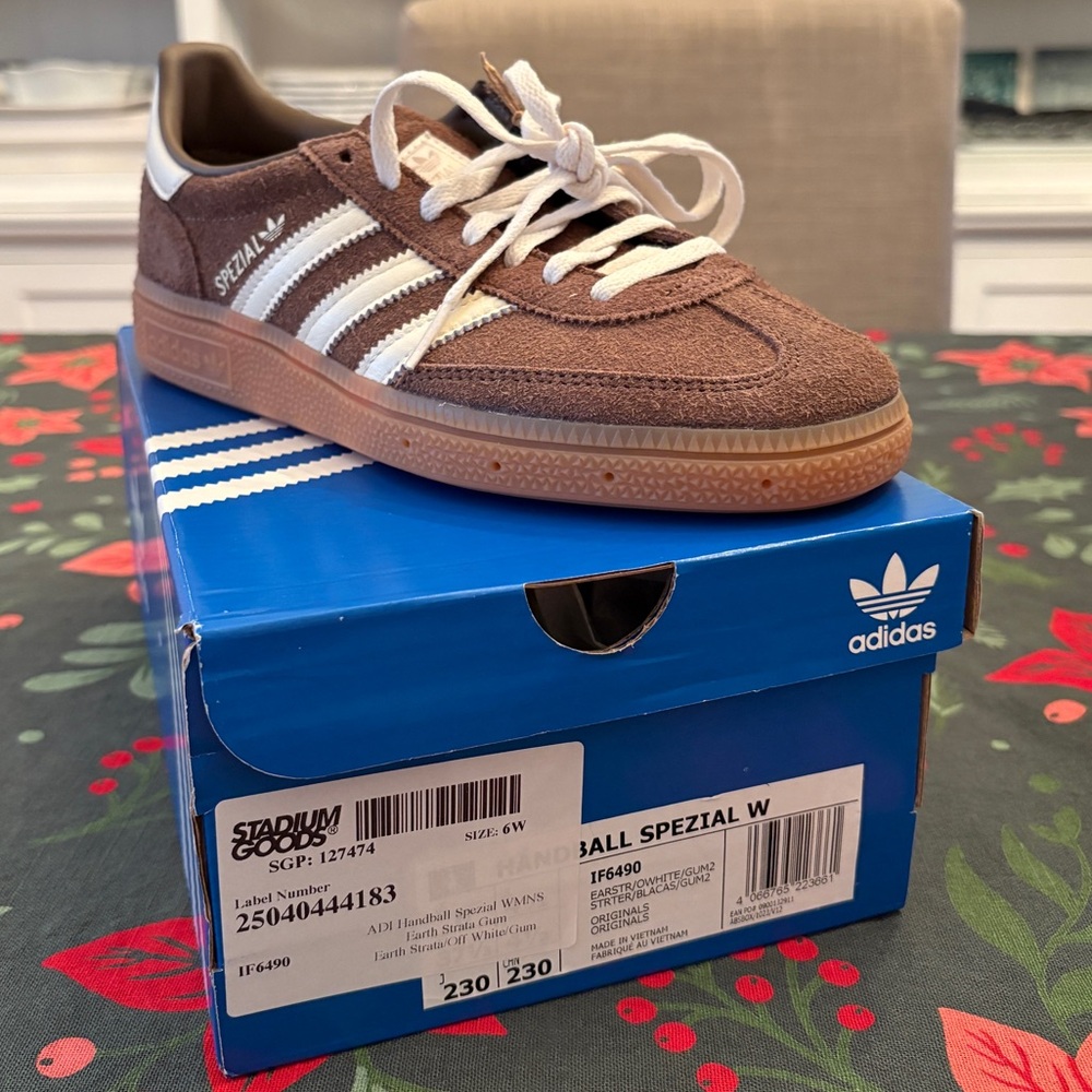 Adidas Women’s Handball Spezial 6 "Earth Strata Gum" NEW IN BOX